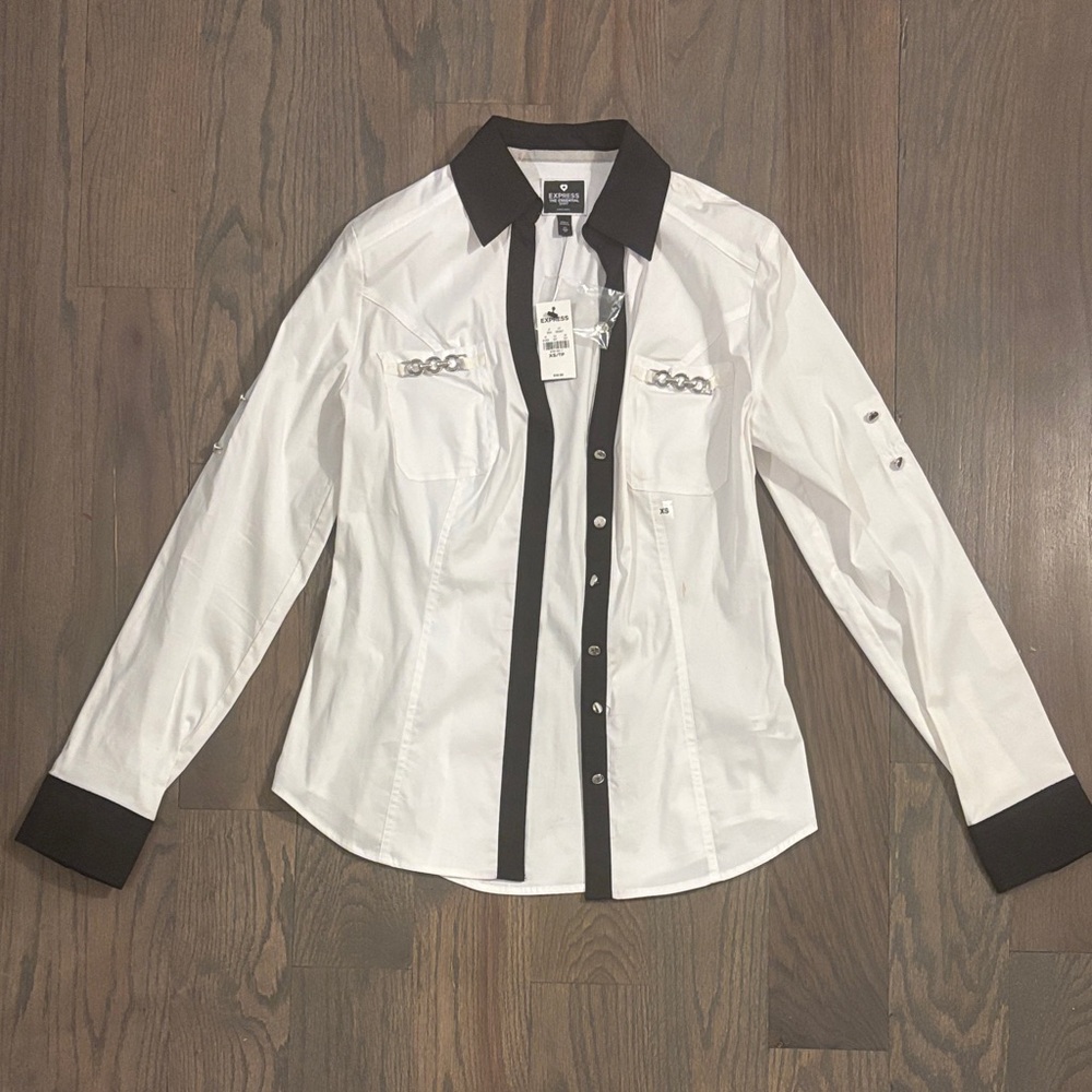 NWT: Women’s Express “The Essential Shirt” White and Black Long Sleeve Shirt